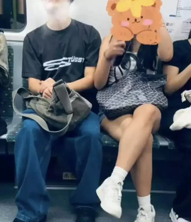张柏芝大儿子恋母成瘾？地铁密恋曝光 妈妈态度大转变！