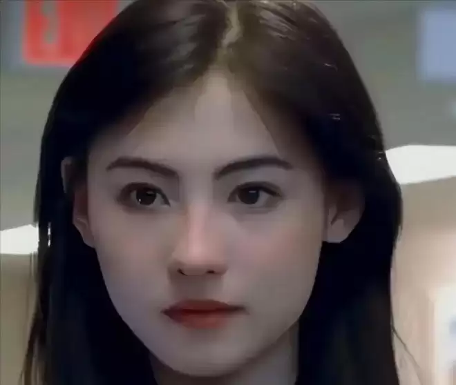 外表是仙女，私下却是老烟鬼的4位女星 刘亦菲太令人意外