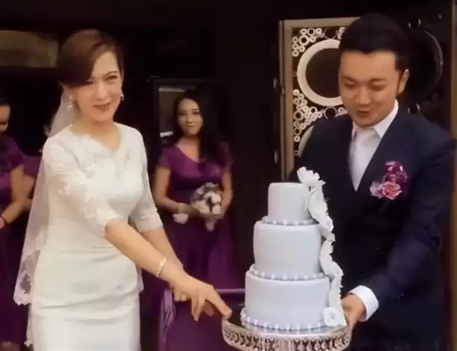 官宣与尼格买提离婚三年的帕夏，竟走了另一条上坡路