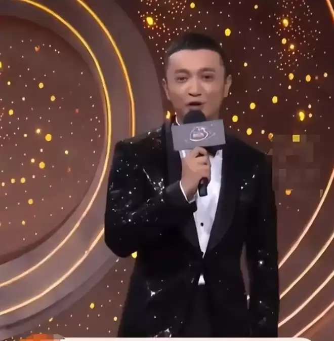 官宣与尼格买提离婚三年的帕夏，竟走了另一条上坡路