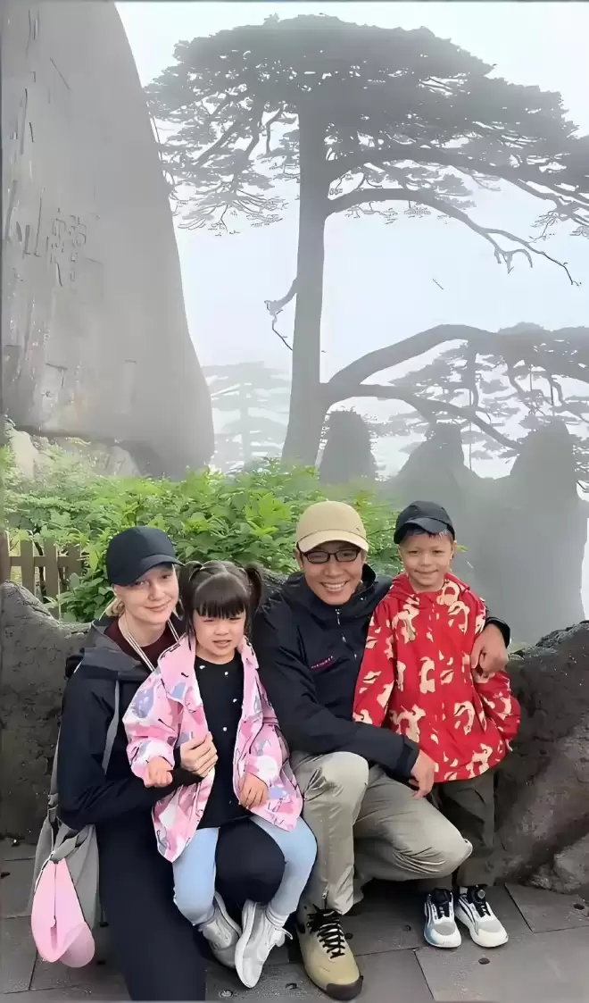 撒贝宁将第10次主持央视春晚！母亲离世,妹妹未婚