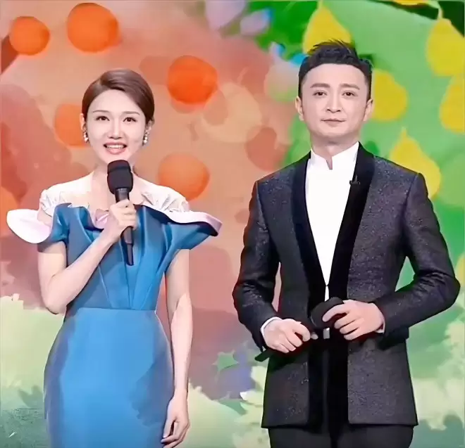 龙洋将第5次主持央视春晚！她不学董卿嫁富豪...