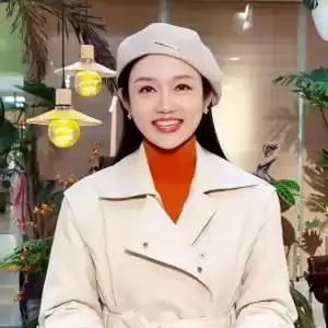 龙洋将第5次主持央视春晚！她不学董卿嫁富豪...