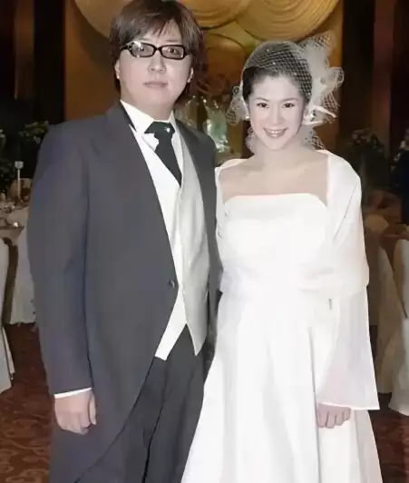 袁惟仁前妻被告知不要去灵堂 称是遗属通过孩子转达