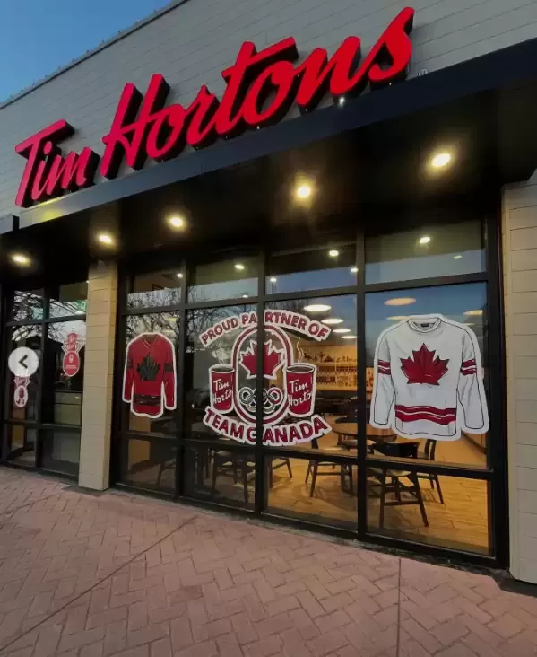 加拿大奥运选手在咖啡圣地狂喝Tim Hortons遭群嘲：太没见识