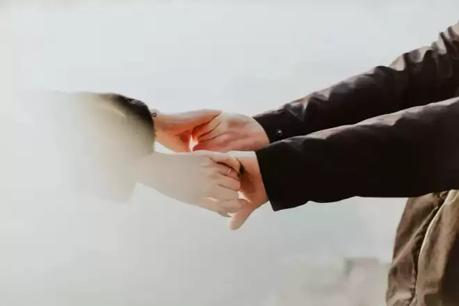 “时代不同了，女人一样可以娶老公”