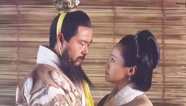 曹操撩寡妇的10字金句，如今成约会万能开场白