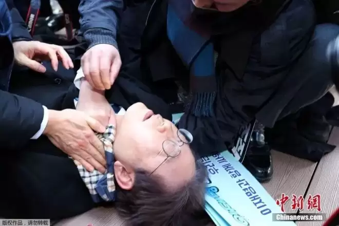 李在明遇刺案幕后人曝光，幕后藏镜人居然是他！