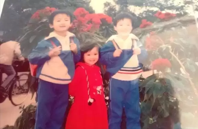 李念罕见露面:巅峰期闪婚富豪险遭封杀,却为何比其他阔太都幸福