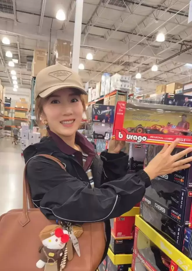 李念罕见露面:巅峰期闪婚富豪险遭封杀,却为何比其他阔太都幸福