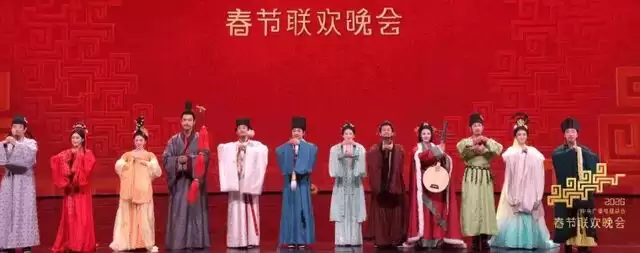 春晚众星状态：热巴刘涛败在妆容，希林成网红脸