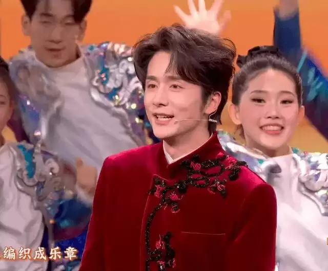 春晚众星状态：热巴刘涛败在妆容，希林成网红脸