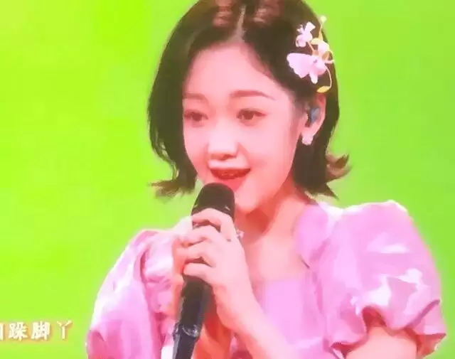 春晚众星状态：热巴刘涛败在妆容，希林成网红脸