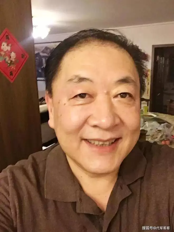 刘斌：经历三段失败婚姻，如今独自照顾三个孩子