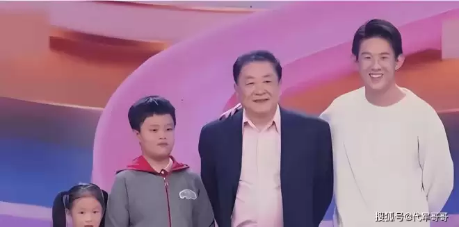 刘斌：经历三段失败婚姻，如今独自照顾三个孩子