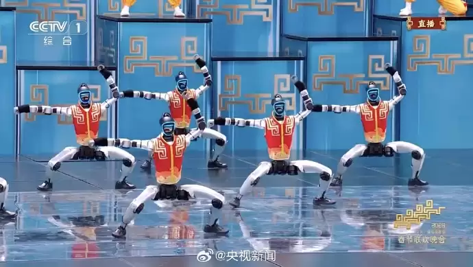 人形机械人组团上春晚 美国专家紧盯