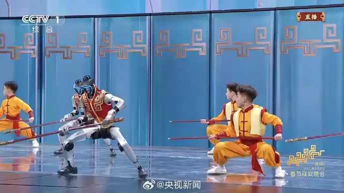 人形机械人组团上春晚 美国专家紧盯