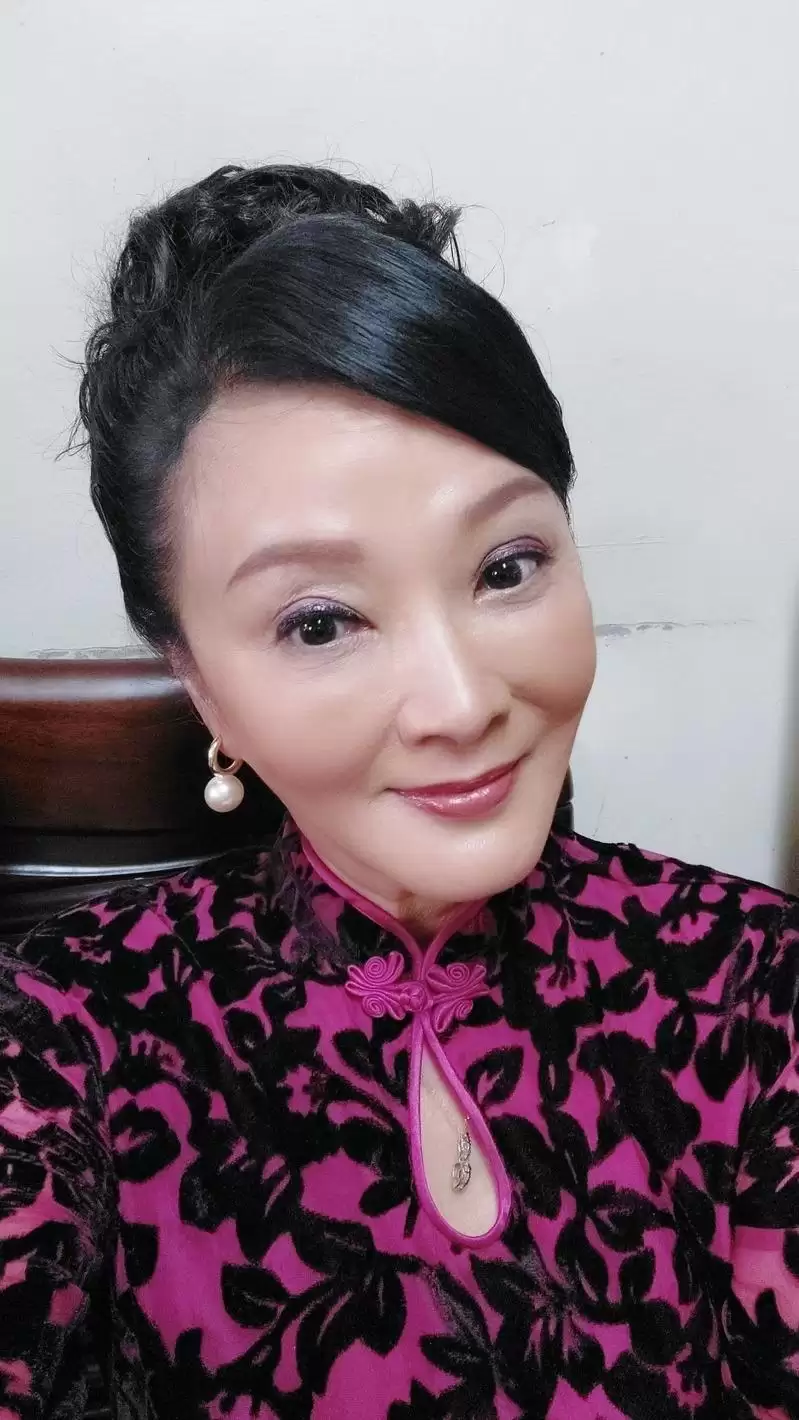 嫁西非富商被迫“3女侍1夫” 女星斩断渣男喜迎第二春