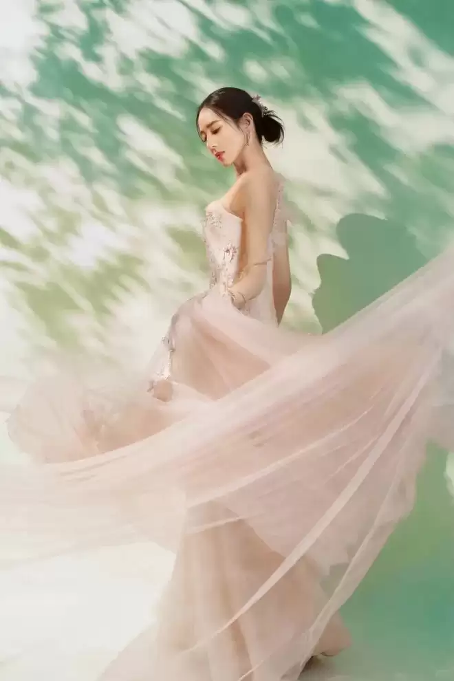 不愧是今年春晚最美的节目，女神们真的美爆啦！