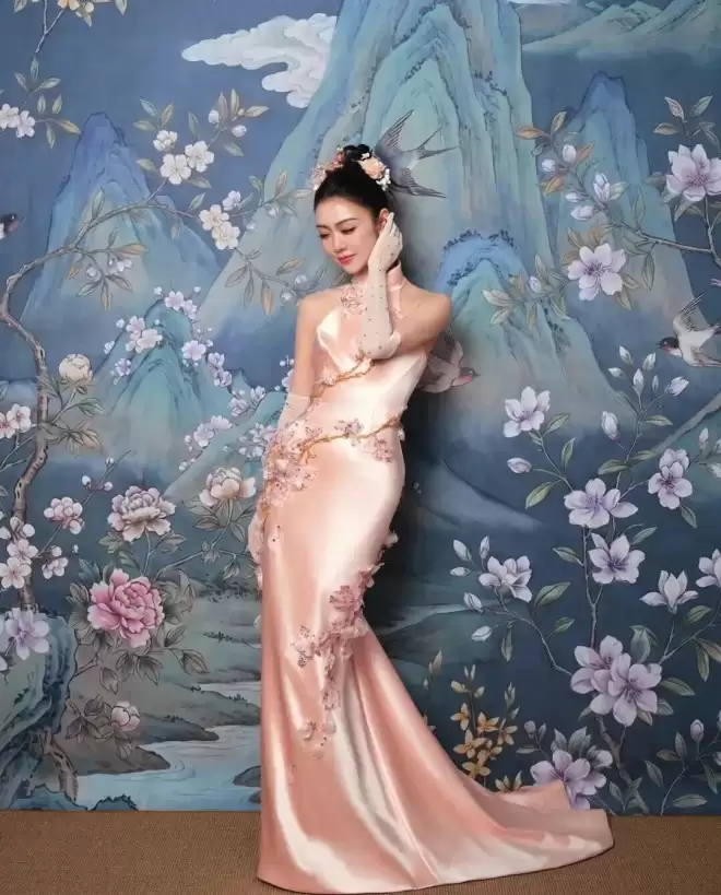 不愧是今年春晚最美的节目，女神们真的美爆啦！