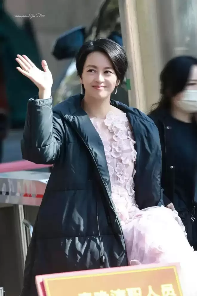 不愧是今年春晚最美的节目，女神们真的美爆啦！