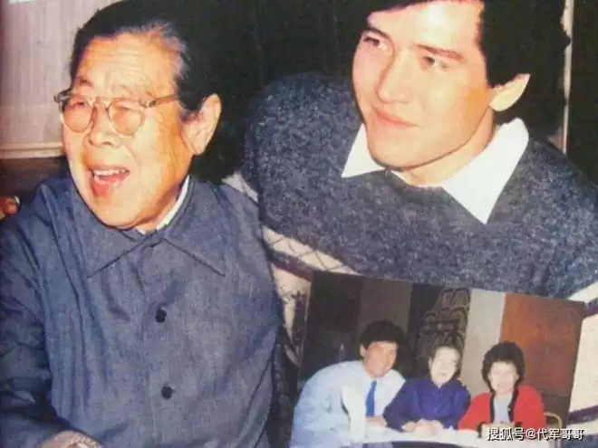 65岁费翔近况曝光!经历4段恋情坚持不婚不育,如今独居英国让人唏嘘