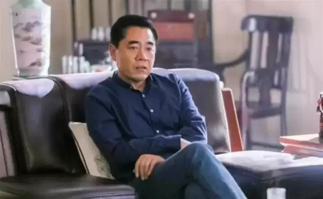 世上没有后悔药！69岁消失已久的陈宝国,已走上另一条路