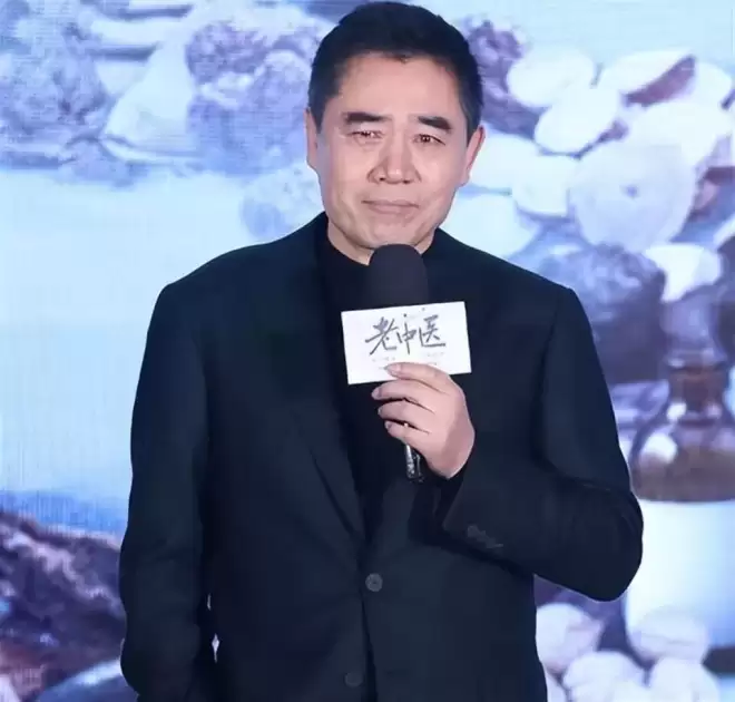 世上没有后悔药！69岁消失已久的陈宝国,已走上另一条路