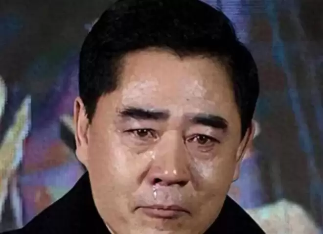 世上没有后悔药！69岁消失已久的陈宝国,已走上另一条路