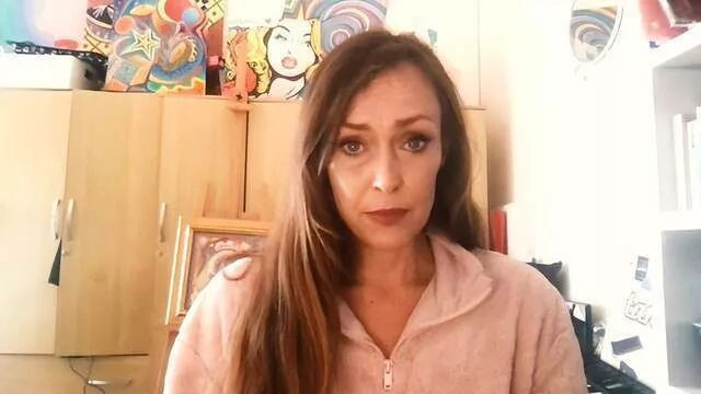 爱泼斯坦幸存者详述遭贩卖经历，谈“上岛”的具体细节