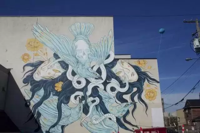 在温哥华如何做一个和其他妖艳贱货不一样的网红？