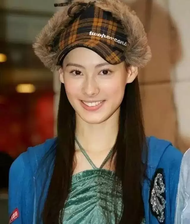 梁洛施：感谢李泽楷的不娶！37岁的她恋上导演