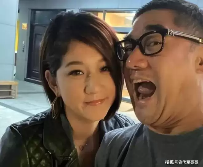 59岁吴大维近况曝光！娶小14岁娇妻住上海豪宅