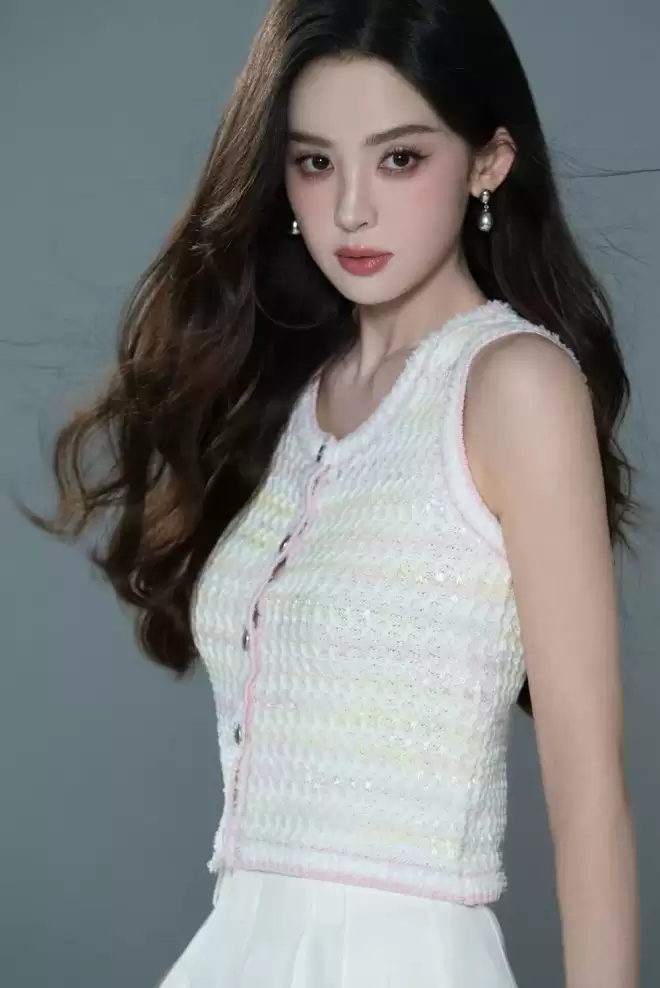 红毯封神的娜扎，为何作品始终配不上颜值？