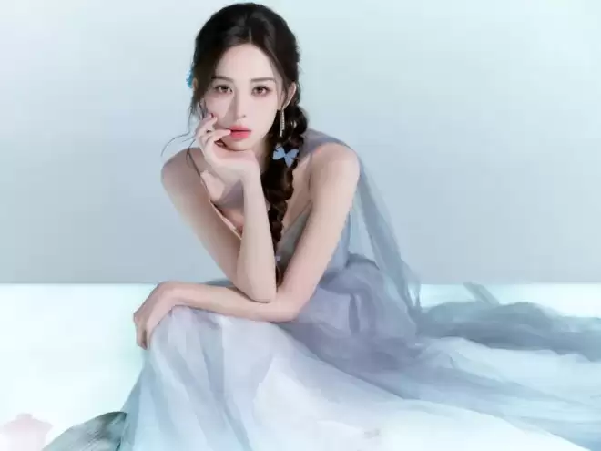 红毯封神的娜扎，为何作品始终配不上颜值？