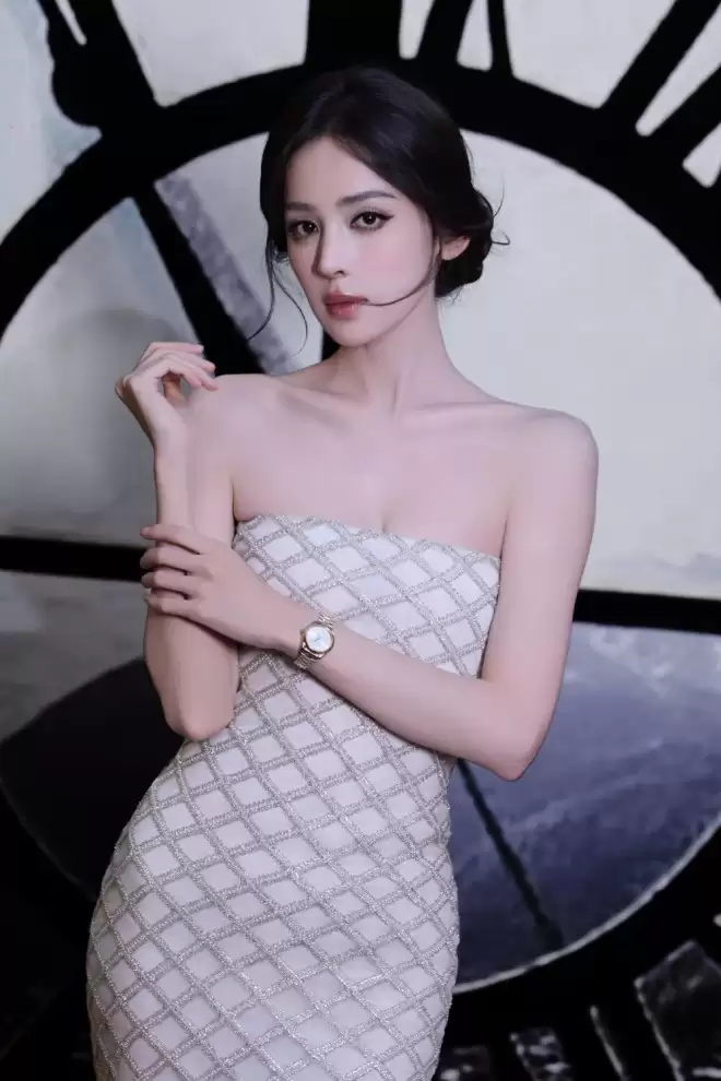 红毯封神的娜扎，为何作品始终配不上颜值？