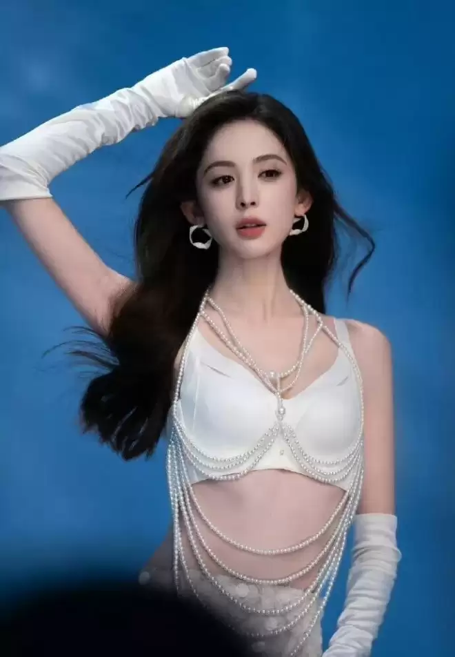 红毯封神的娜扎，为何作品始终配不上颜值？