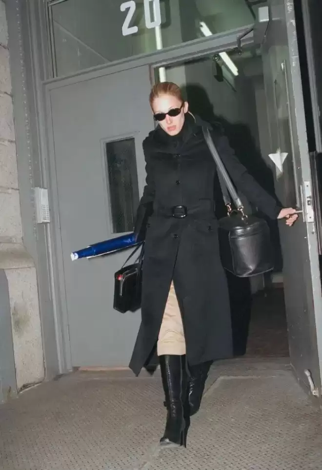 美顶级家族最帅“王子”与绝美妻子命丧大海！