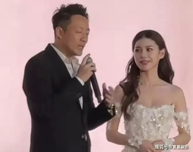 汪小菲官宣三胎出生：晒马筱梅与儿子合照