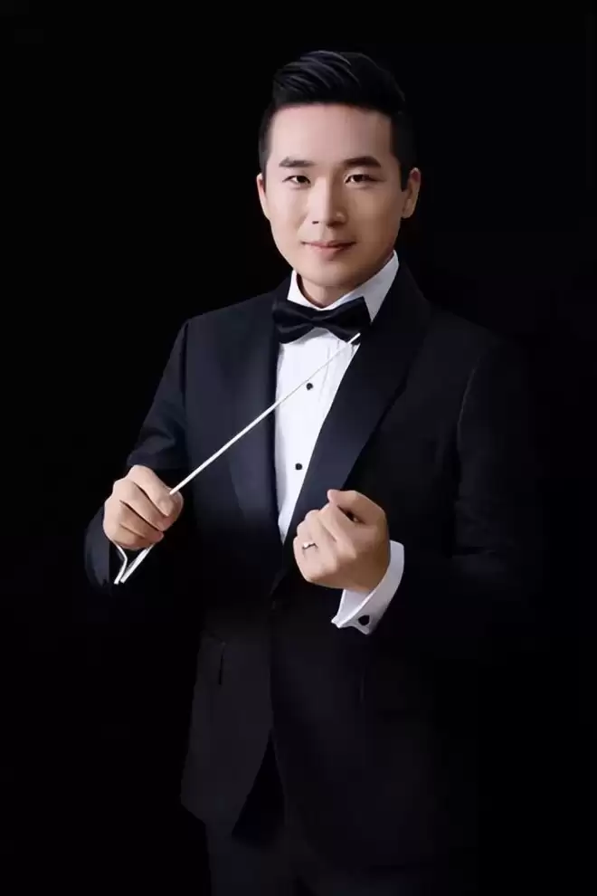 中国音乐家纽约路边换胎被撞身亡，年仅35岁