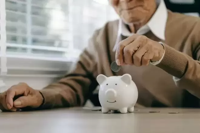 涨了！加拿大退休收入CPP 和OAS 入账！你能拿多少？