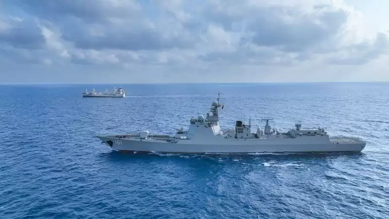 美菲日在巴士海峡联合演习 解放军赴南海巡航：捍卫主权