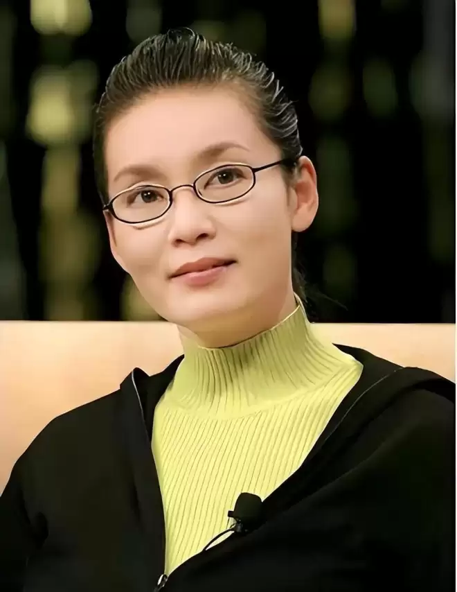 72岁潘虹:我以晚年托起耄耋母亲的晚年