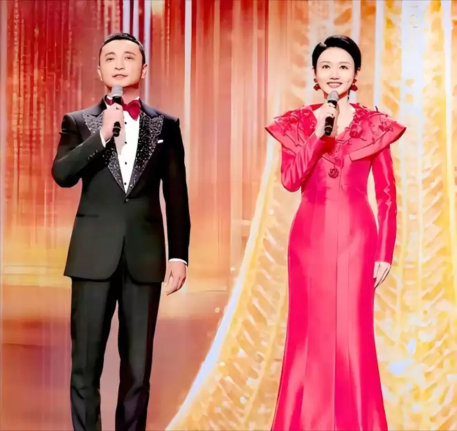 央视主持人小尼:降生是父母的无奈，他用爱....