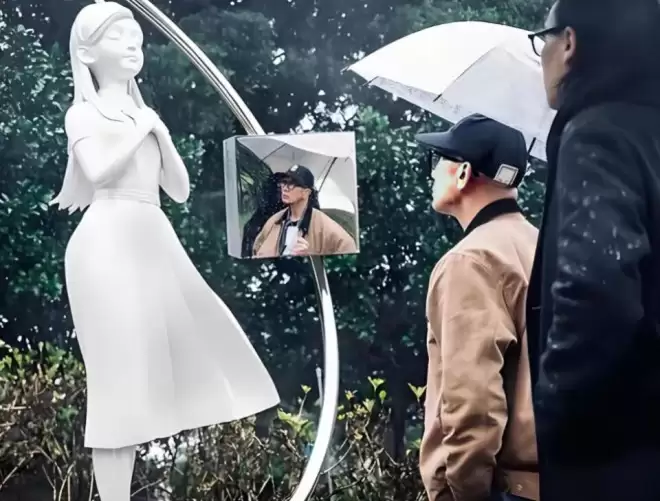 大S去世满一年，徐汪两家境遇已截然不同