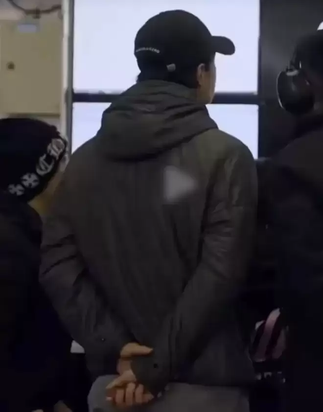 王一博盗号风波升级！鞋码衣服相机细节全对上