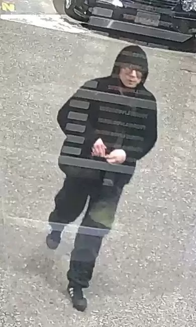 铁道镇附近公园性侵案嫌疑人照片曝光，警方全力追缉