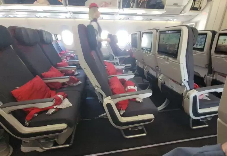 南加华裔不惧战火游中东 被迫藏美国护照改称中国公民