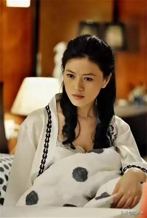 继承富豪丈夫130亿遗产，将女儿养成名媛