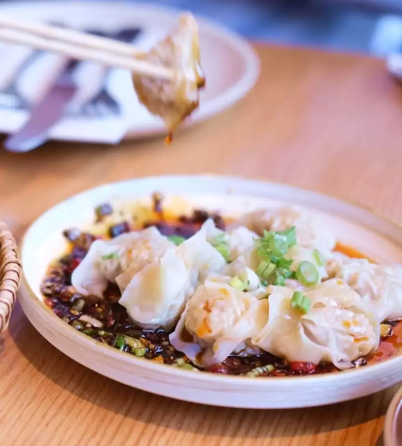 【有“镬气”】标榜正宗中菜新食肆温哥华开业&nbsp; Happy Hour 5元起